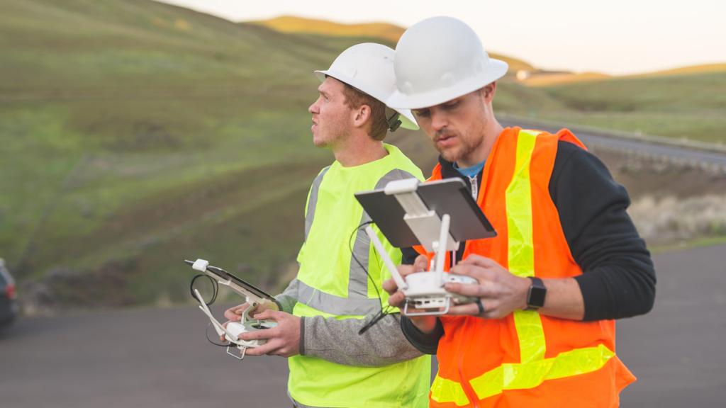 Los drones de Suez España son manipulados siempre por operarios de la compañía.