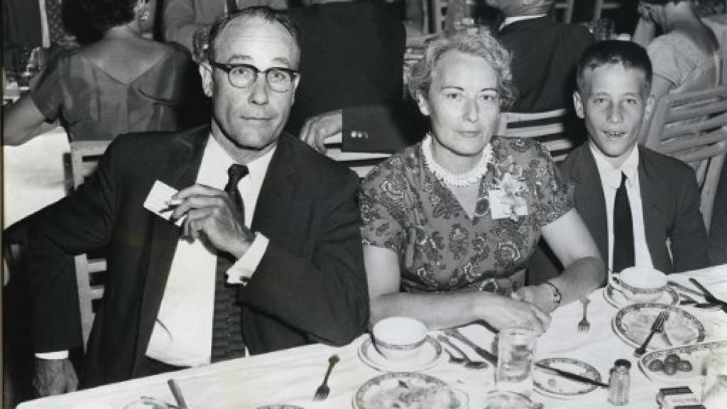 Image: Entre ellos. Recuerdos de mis padres