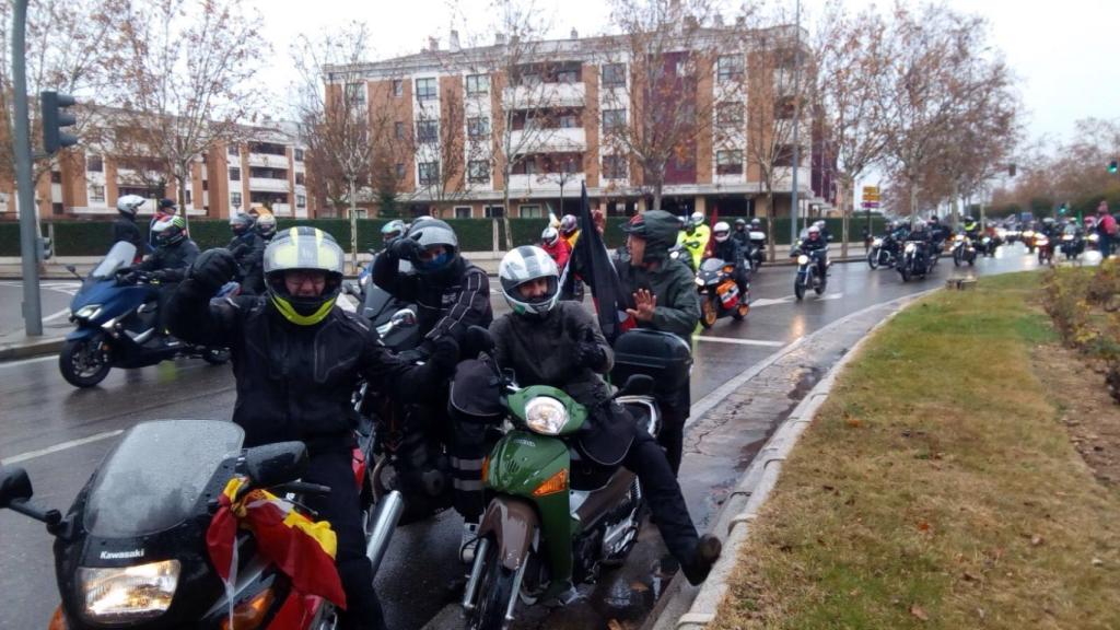 Desfile de 'Banderas' de la concentración de Pingüinos