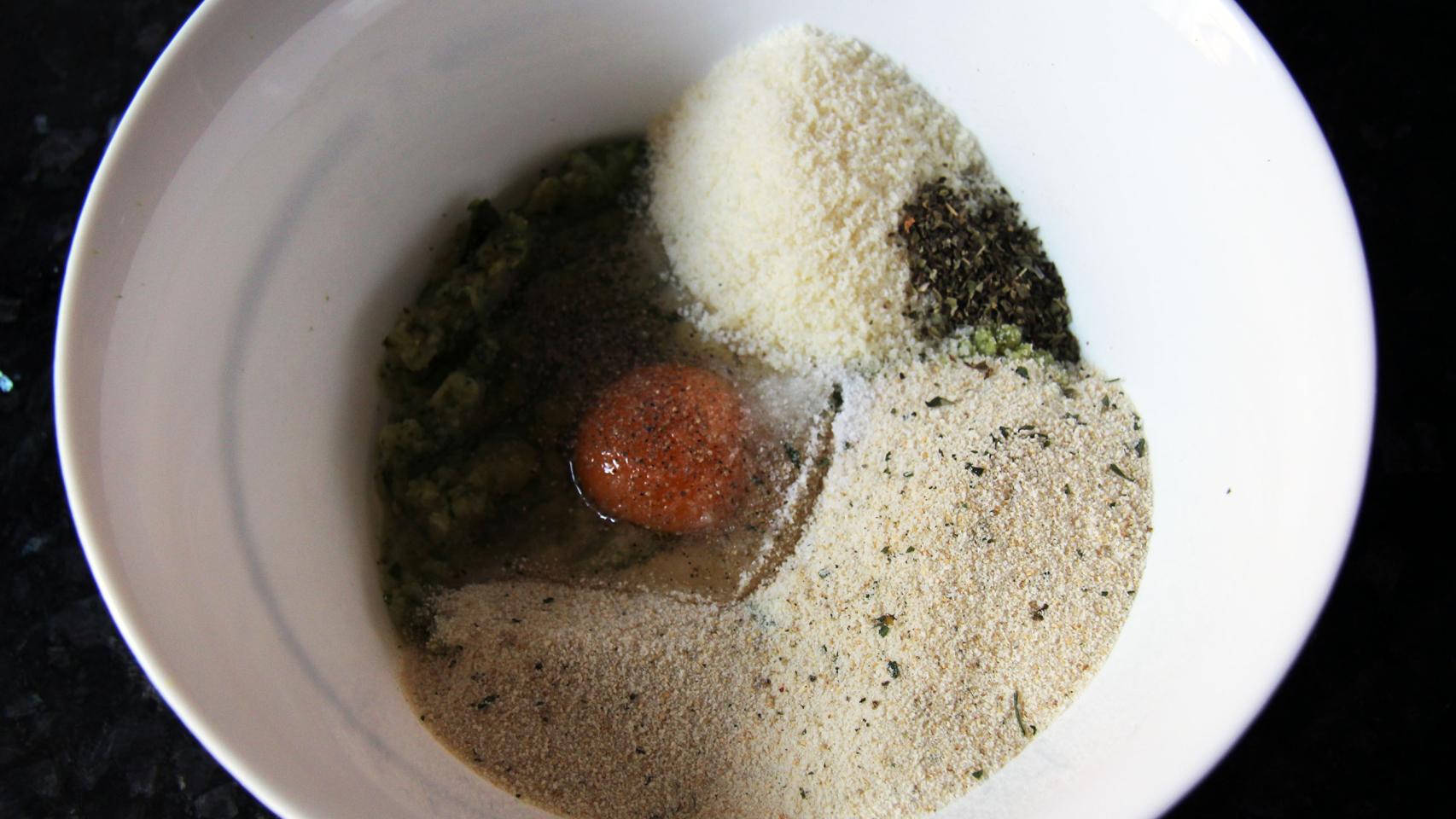 ALBONDIGAS DE CALABACIN EN SALSA DE TOMATE Y ALBAHACA CON TMX 06