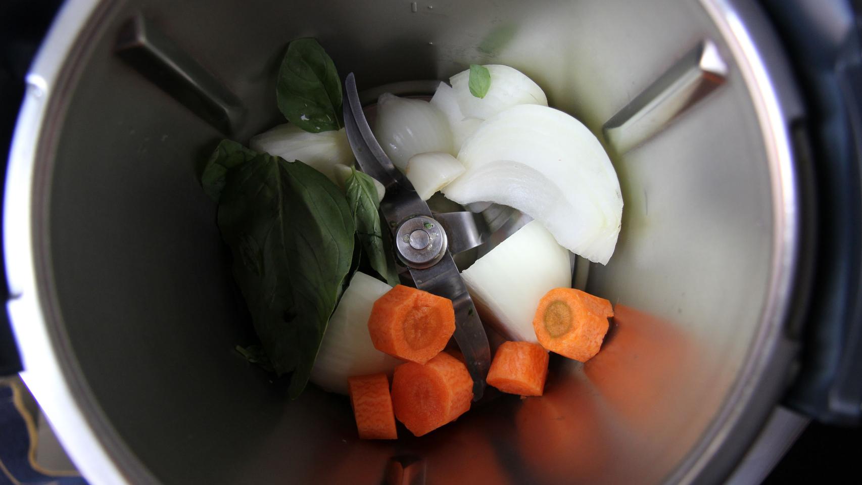 ALBONDIGAS DE CALABACIN EN SALSA DE TOMATE Y ALBAHACA CON TMX 11