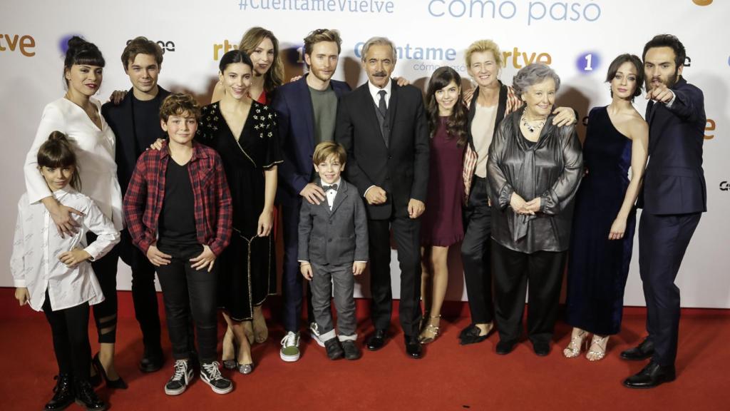 El reparto de la serie en la premiere de la nueva temporada. Gtres.