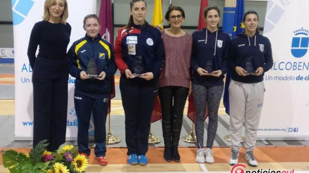 Valladolid-club-esgrima-dora-kiskapusi