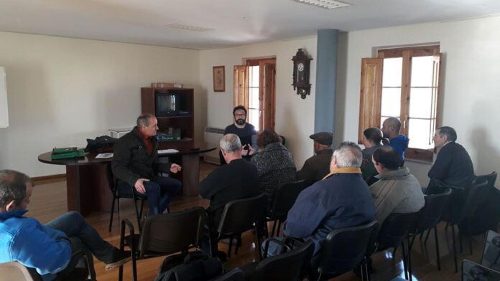 zamora uccl charlas