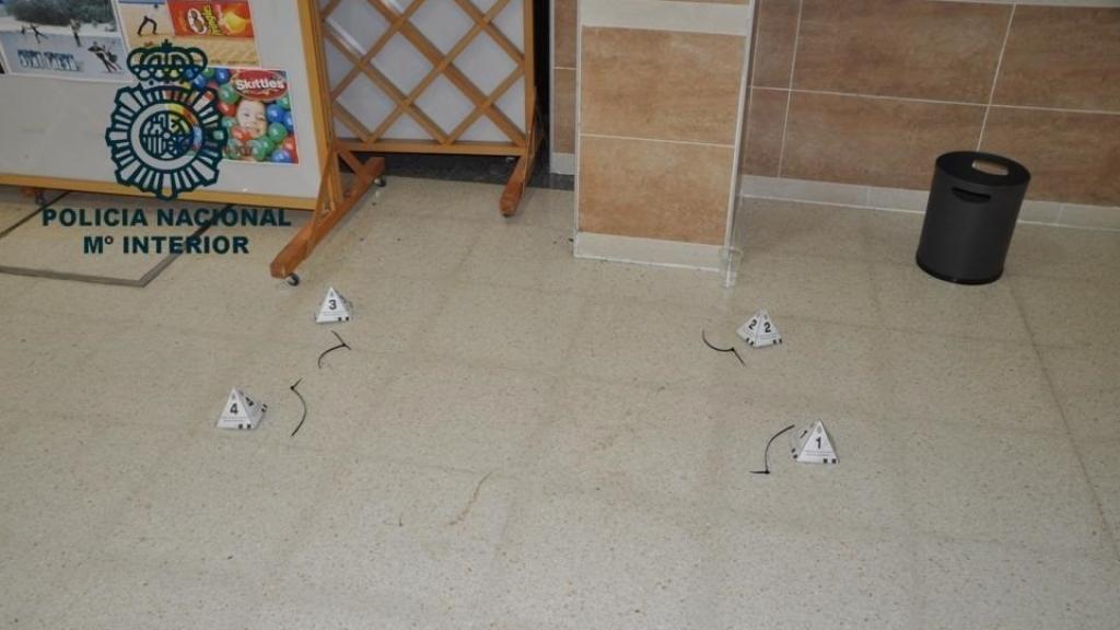 Las bridas con las que dijo haber sido maniatado D. P. A.