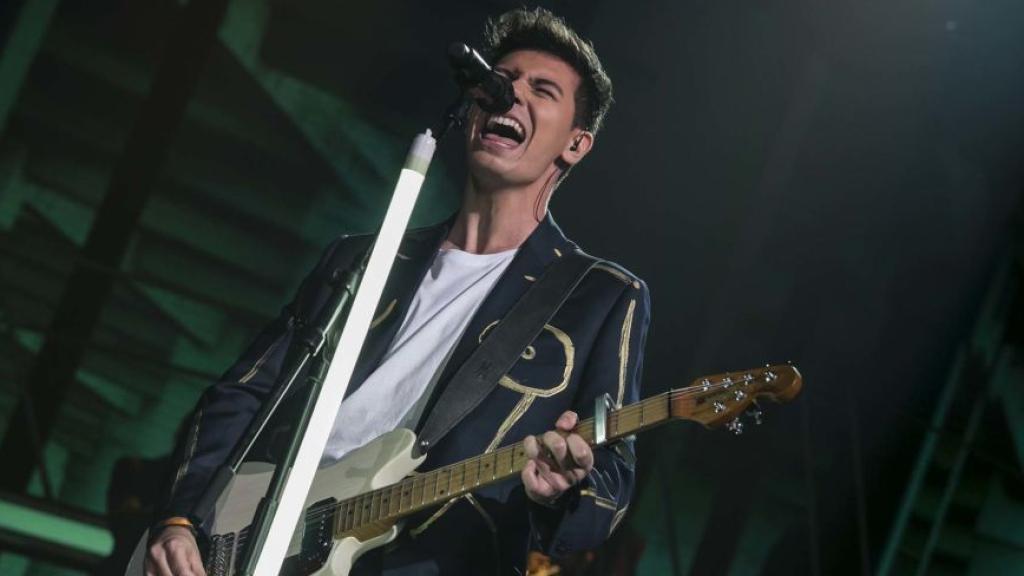 Ernesto Artillo: “Alfred lleva el traje del feminismo por dentro”.