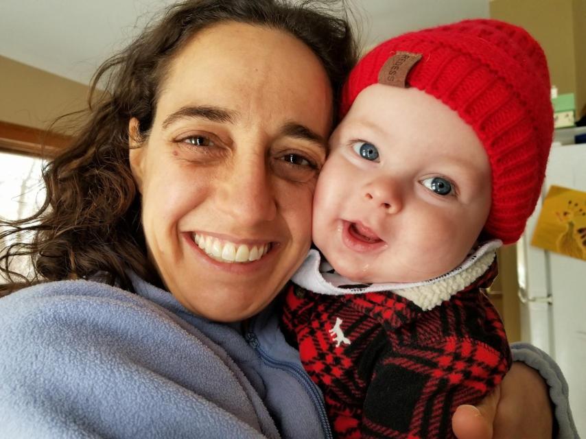 Jes y el pequeño Max posando felices