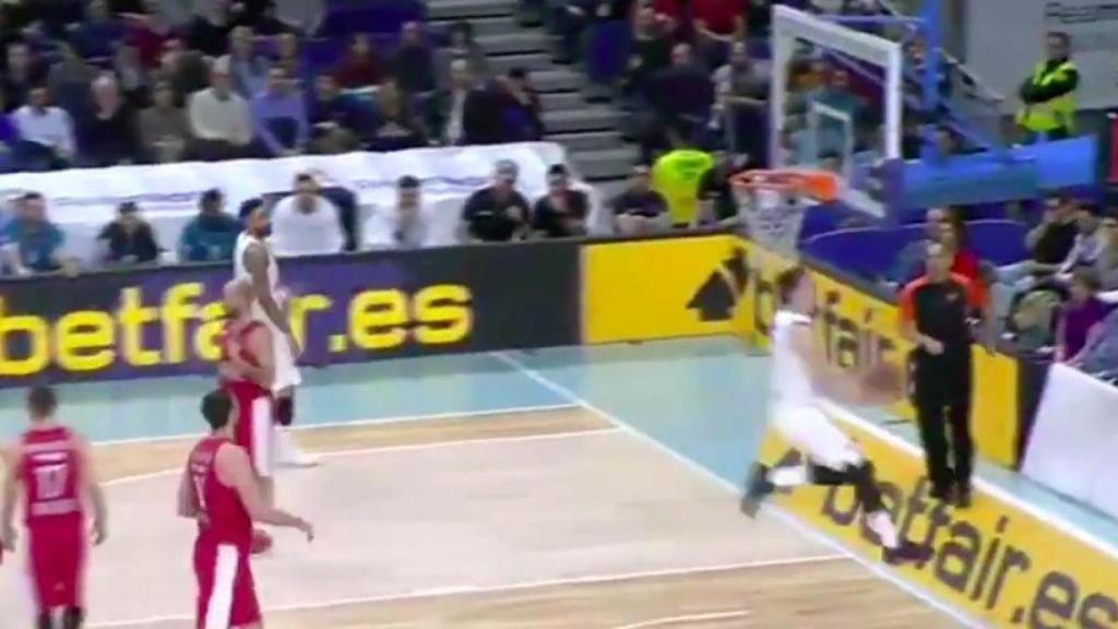 El canastón imposible de Doncic que no valió