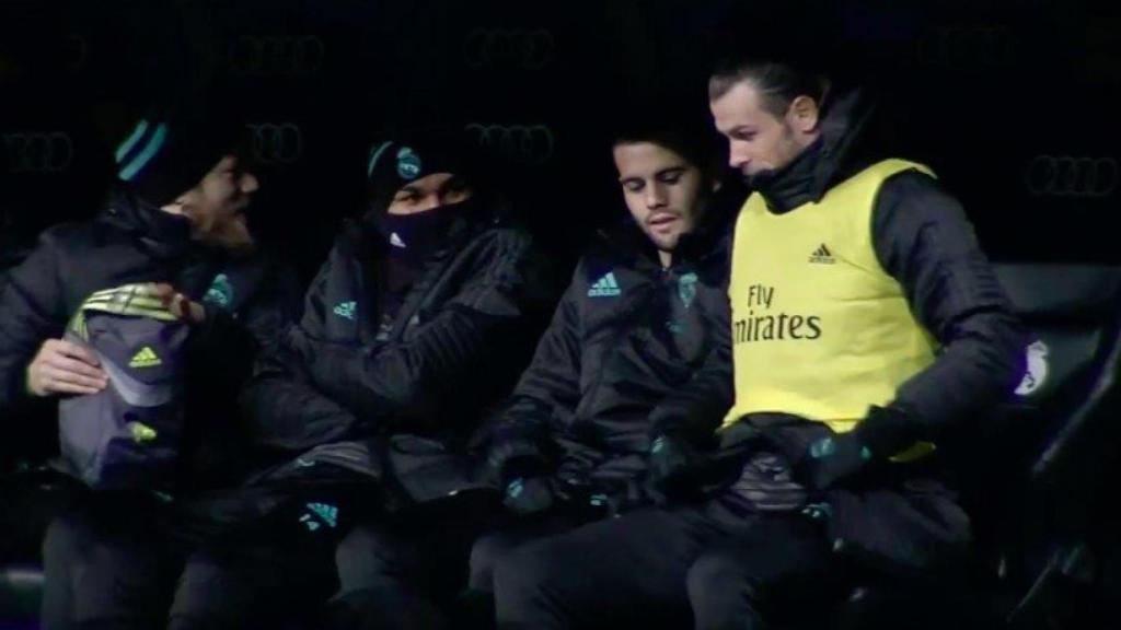 La cómica escena de Bale en el banquillo