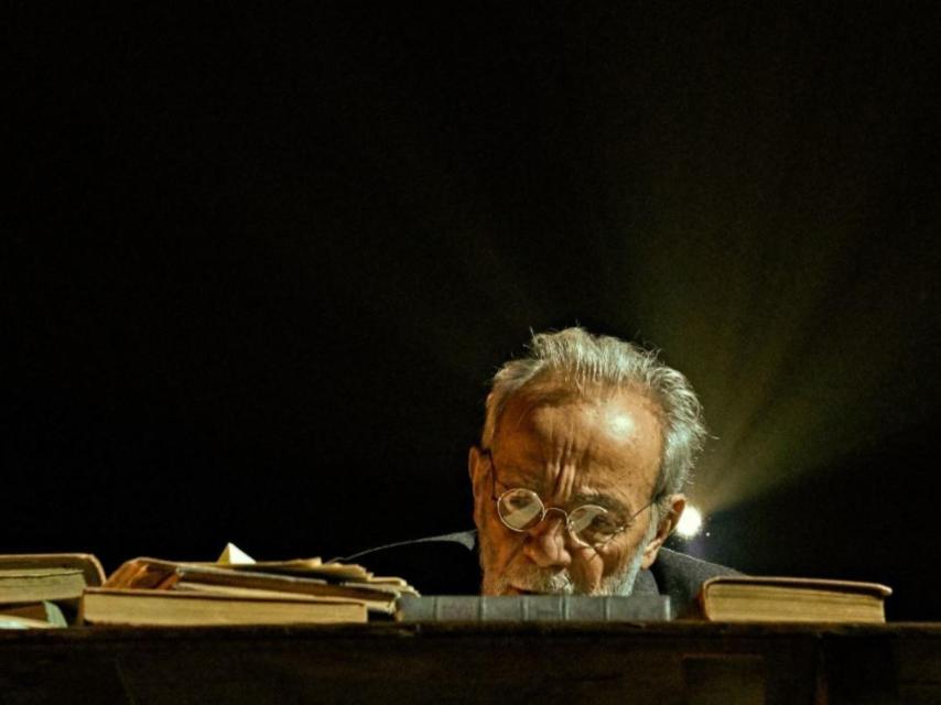 José Luis Gómez en su obra Unamuno: venceréis pero no convenceréis, en el Teatro de la Abadía.