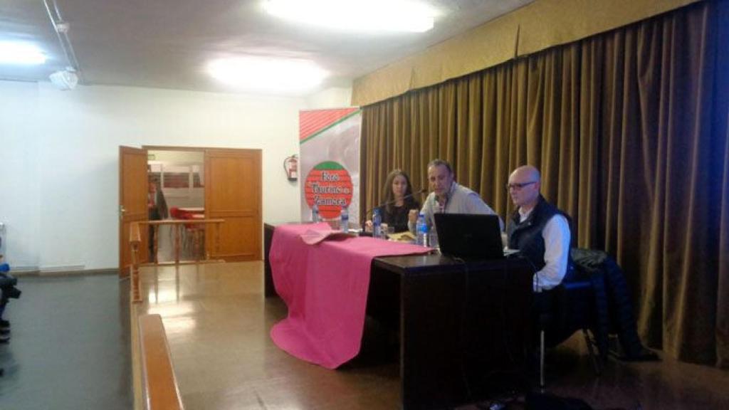 zamora-conferencia-foro-tau