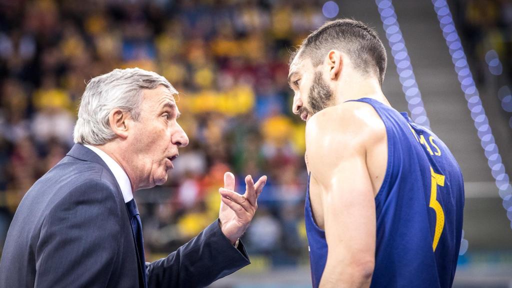Pesic charla con Ribas, uno de los héroes de esta Copa azulgrana.