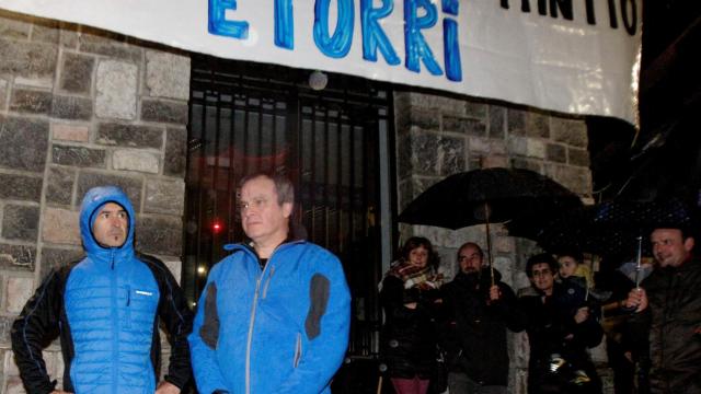 Recibimiento de los etarras Ignacio Otaño (d) e Iñaki Igerategi (i), en Andoain