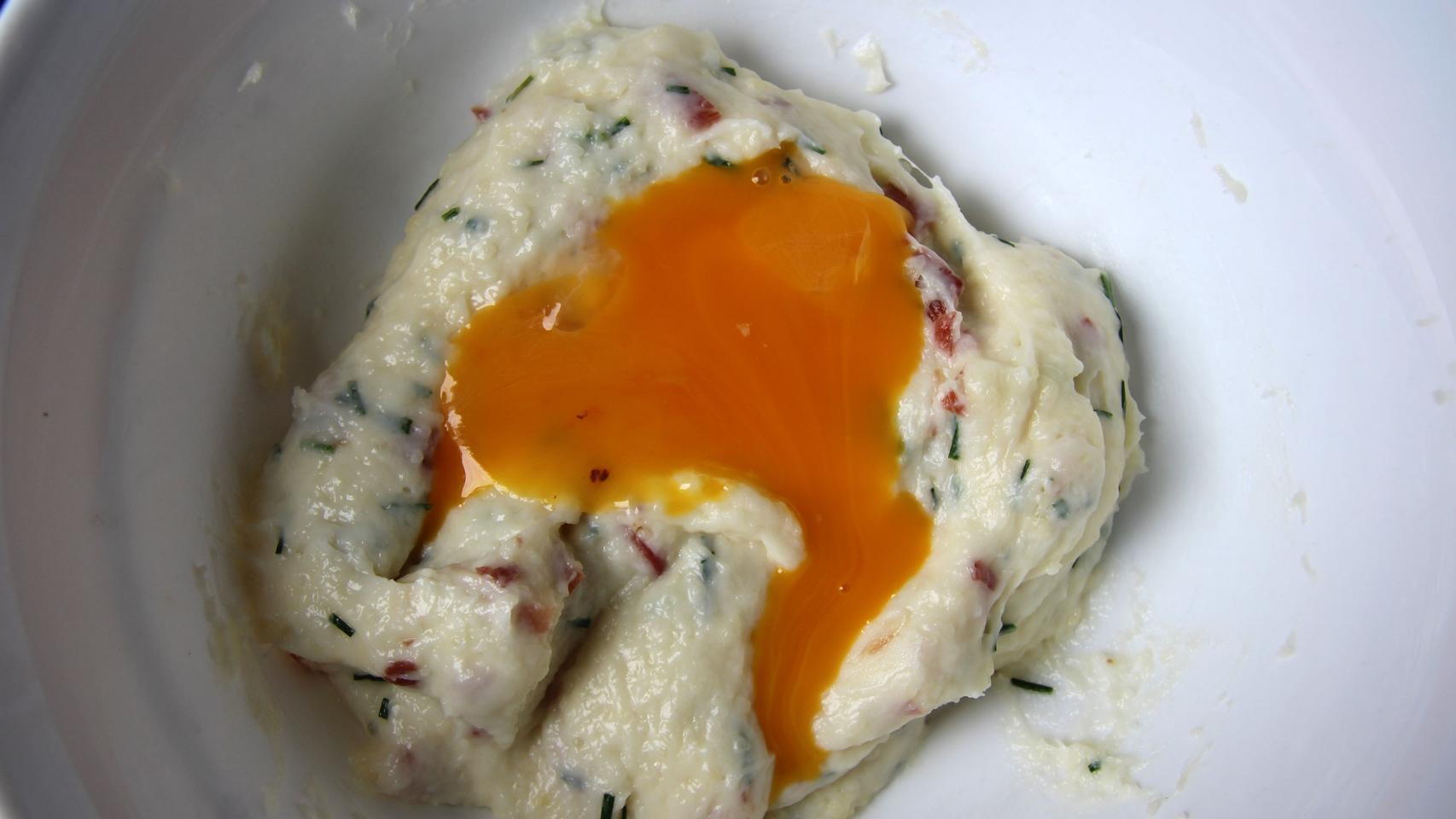 SOUFFLÉ DE QUESO EMMENTAL Y JAMÓN IBÉRICO 12