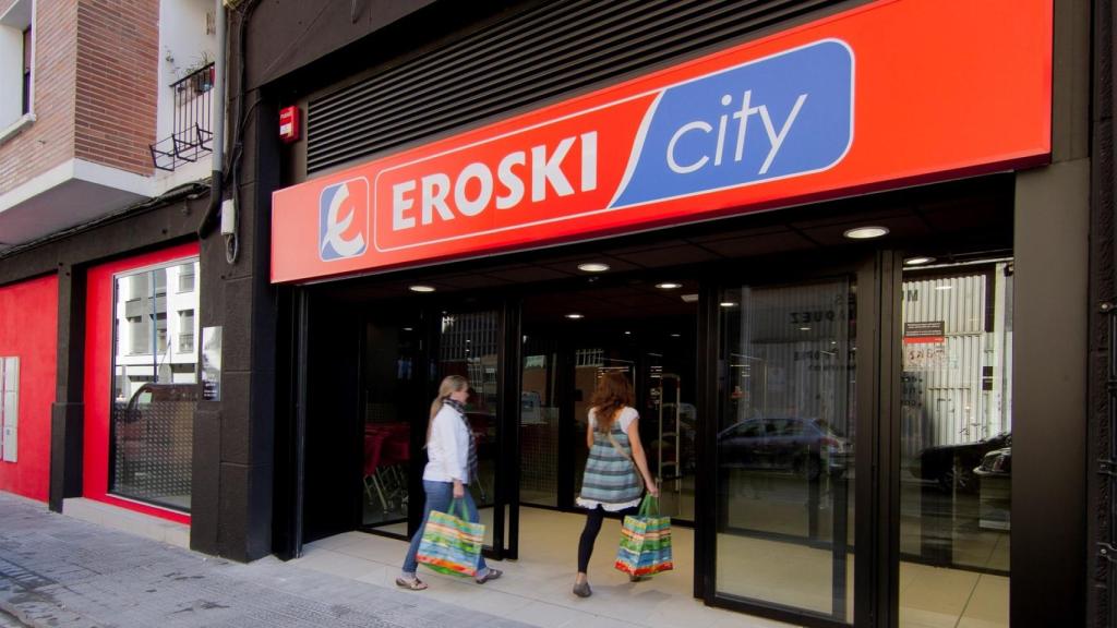 Eroski sale de la telefonía móvil y traspasa a sus clientes a Vodafone