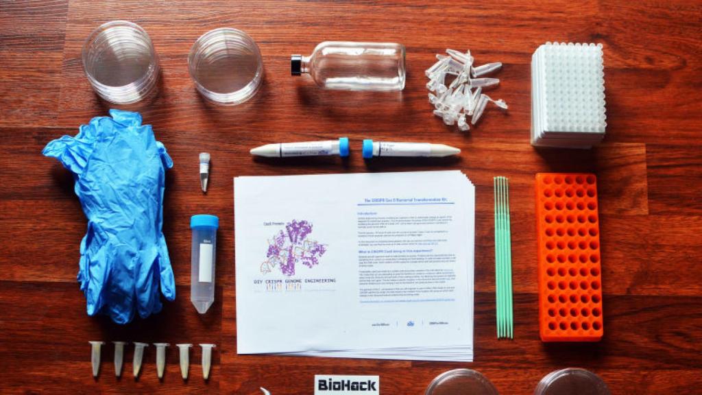 Uno de los kits que Josiah Zayner vende a través de internet.