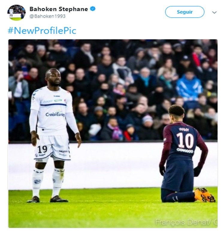 Tuit de Stéphane Bahoken