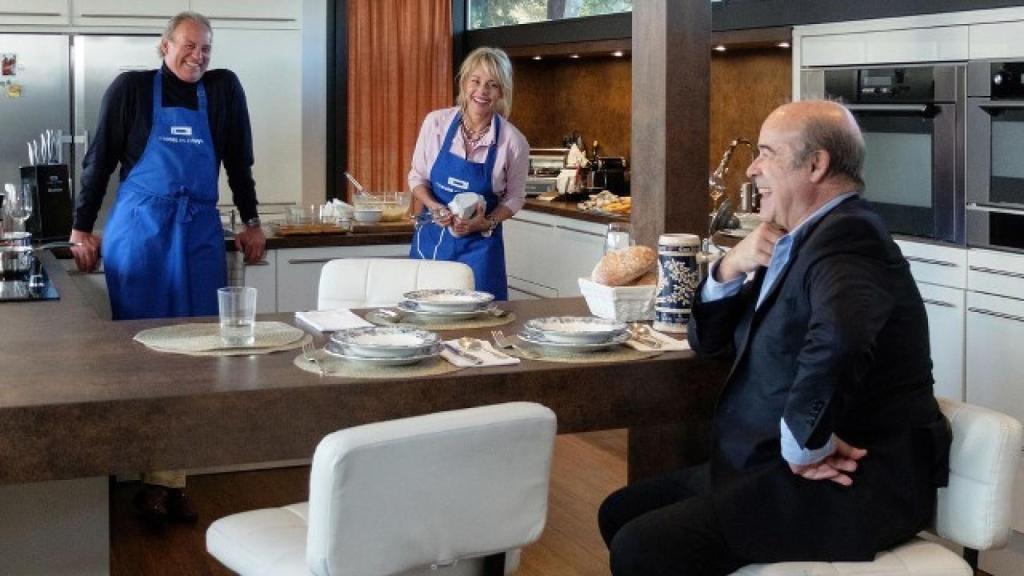 Belén Rueda, Bertín Osborne y Antonio Resines en Mi casa es la tuya.