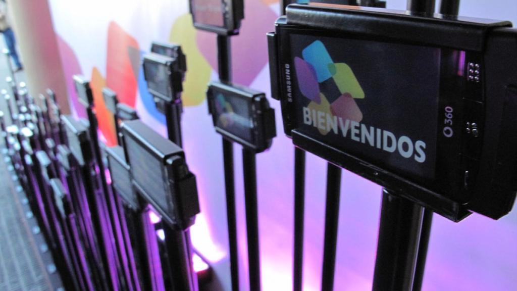 @uriondo, tuiteando el Mobile desde 2010. Era tan cutre que escribía en tercera persona.