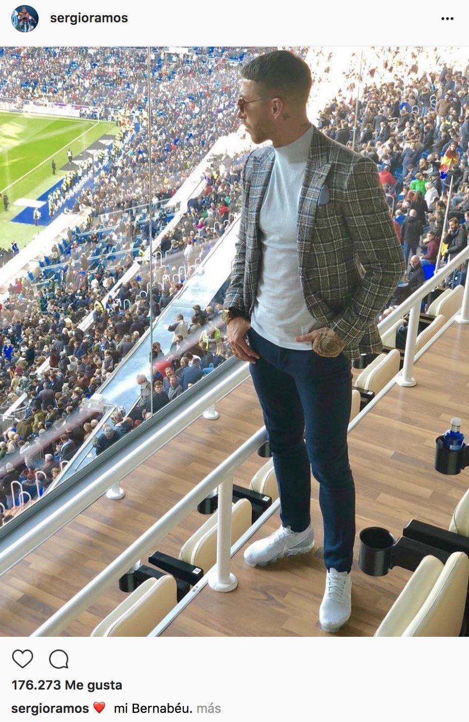 Sergio Ramos y Pilar Rubio acaparan las miradas en el Santiago Bernabéu