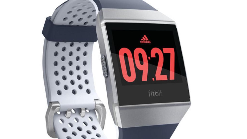 fitbit ionic adidas 1