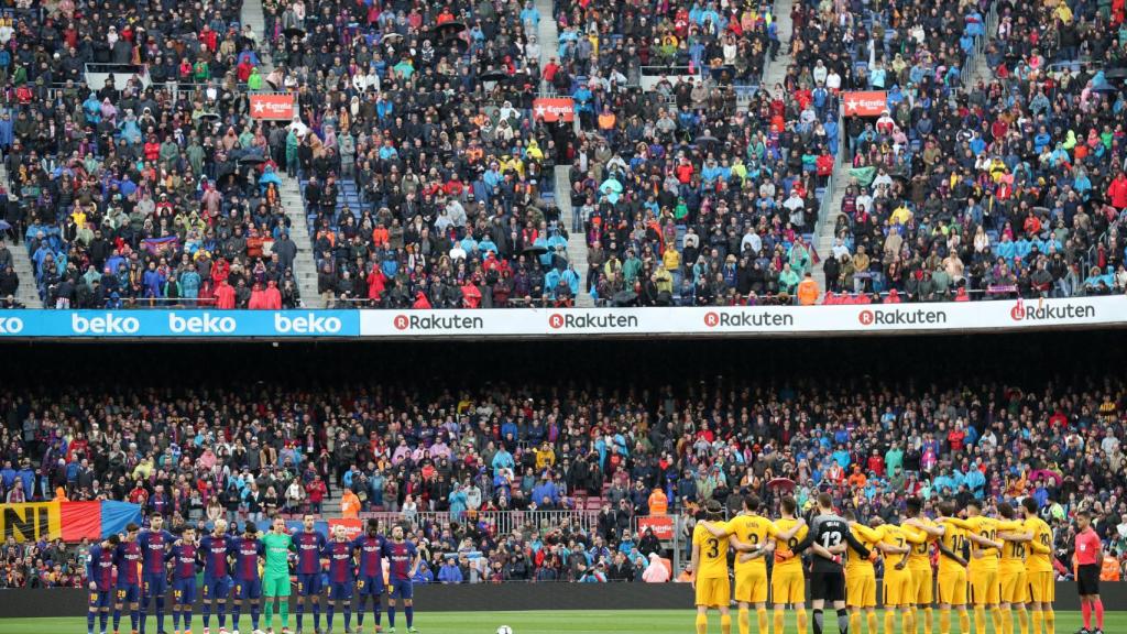 Así guardó el Camp Nou el minuto de silencio por 'Quini'.
