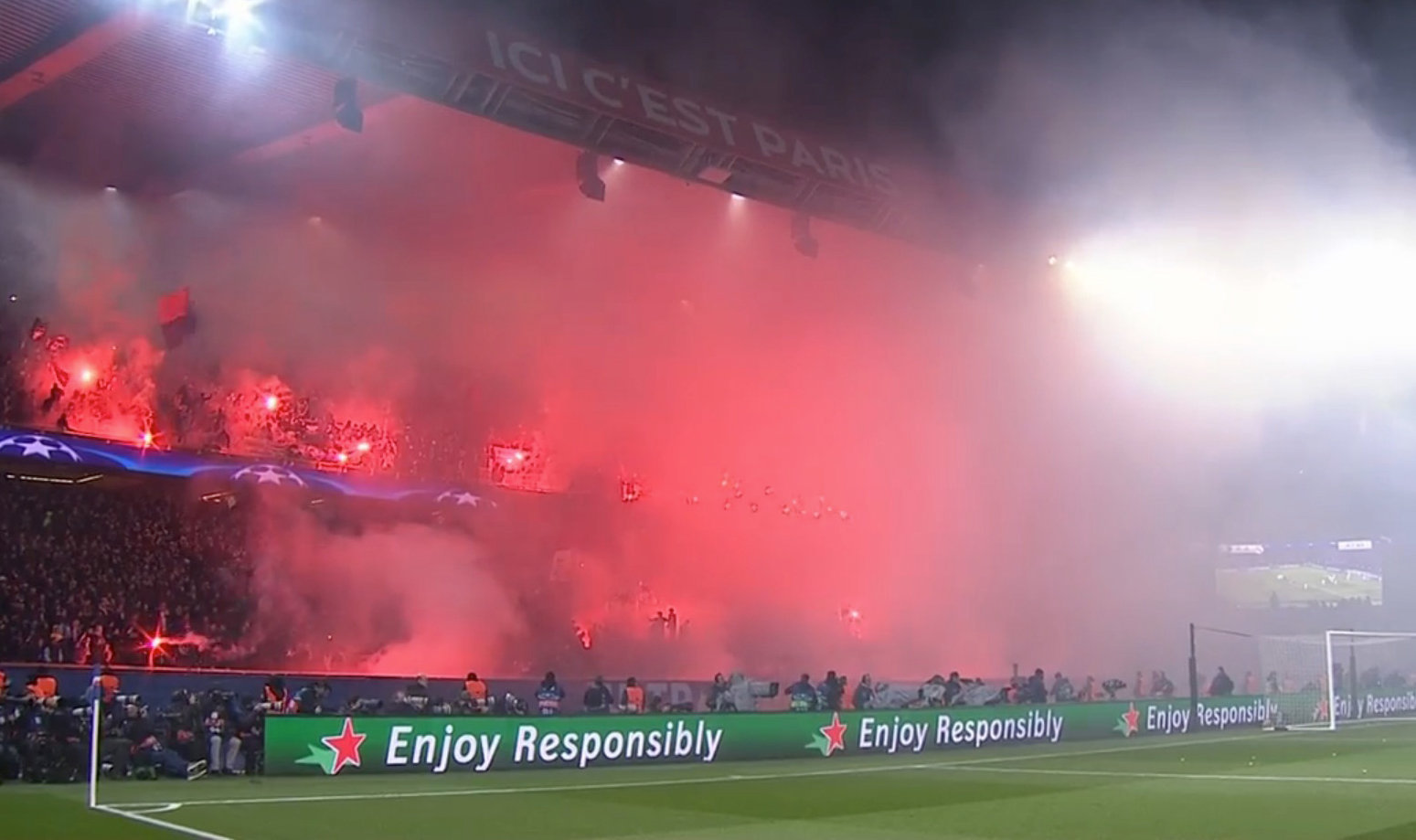 Bengalas en el Parque de los Príncipes