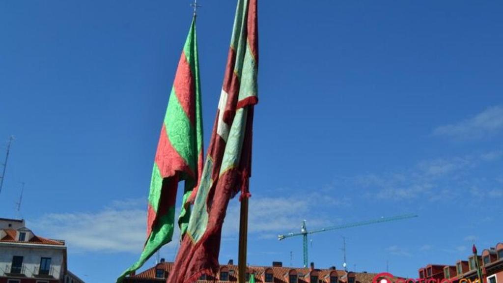 desfile-pendones-leon-valladolid-14