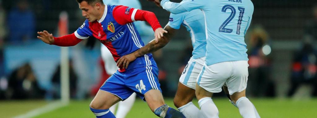 Imagen del partido de ida Manchester City - Basilea