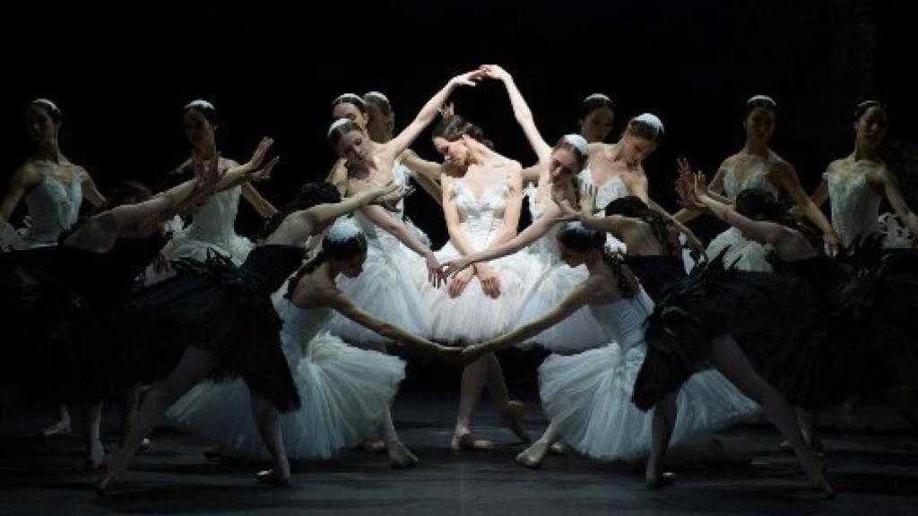 Image: Petipa, 200 años de danza universal