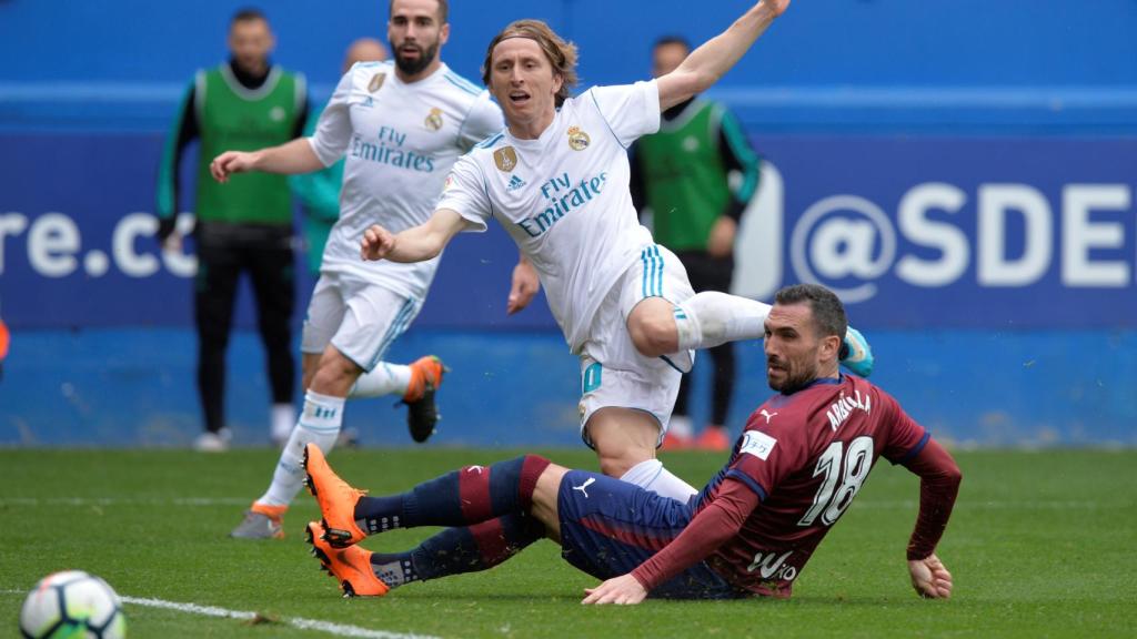 Excelente partido de Modric en Eibar.
