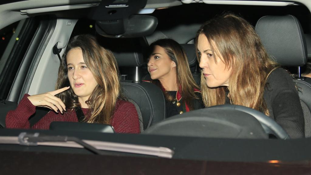 Paula Echevarria y Elena Hernández por las calles de Madrid. GTRES.