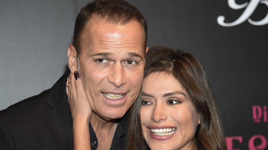 Carlos Lozano junto a su pareja, Miriam.