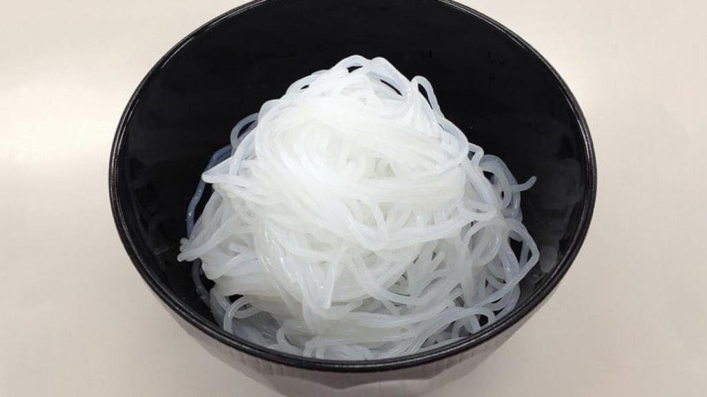 Estos noodles están hechos con nanocelulosa. / Omikenshi Co.