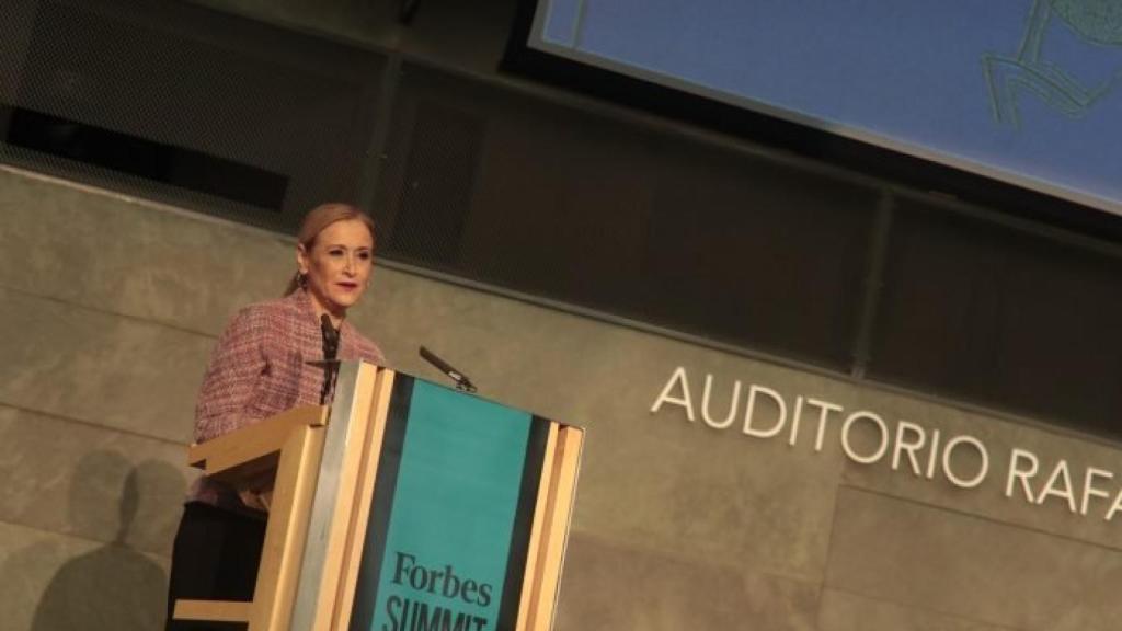 La presidenta de la Comunidad de Madrid, Cristina Cifuentes, durante el 'Forbes Summit Diversity'.