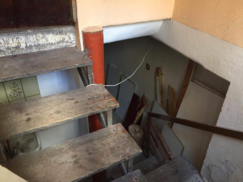 Interior de la casa de Ledo, un inmueble de cuatro alturas con numerosas escaleras