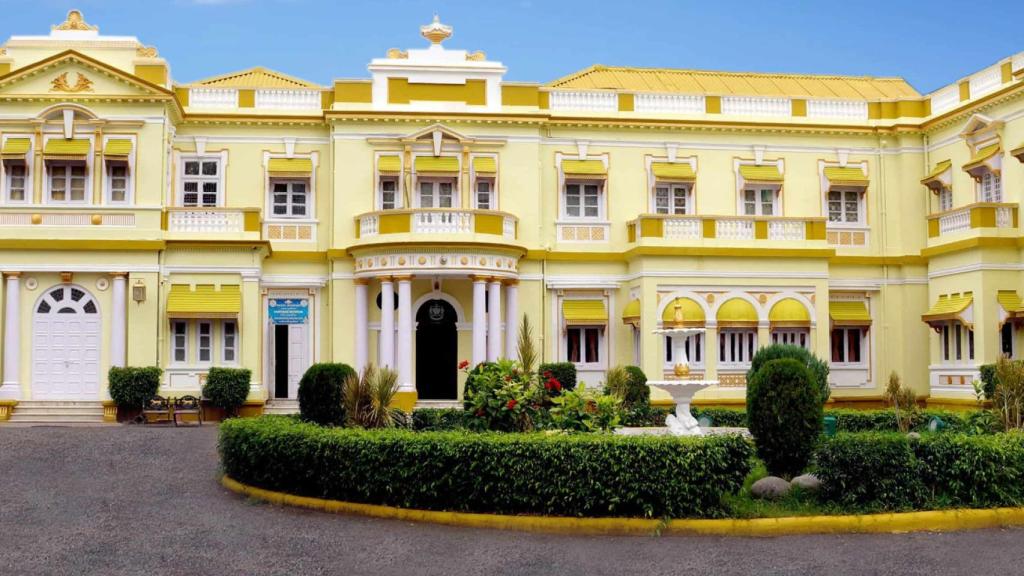 Palacio familiar de los Rajpipla.