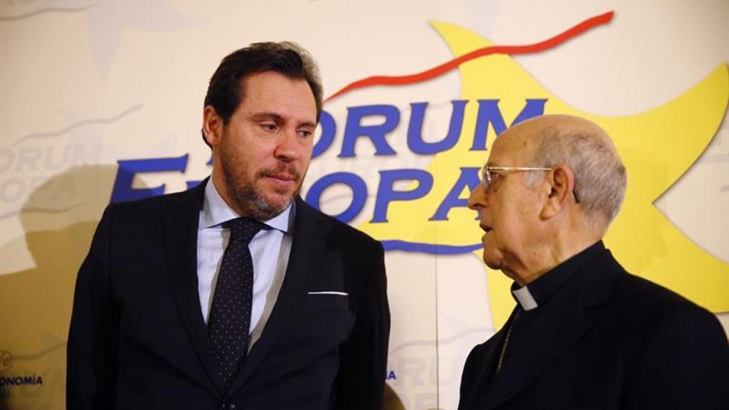 Ricardo Blázquez junto a Óscar Puente.