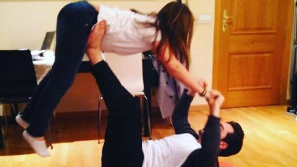 Bustamante con su hija, Daniella.