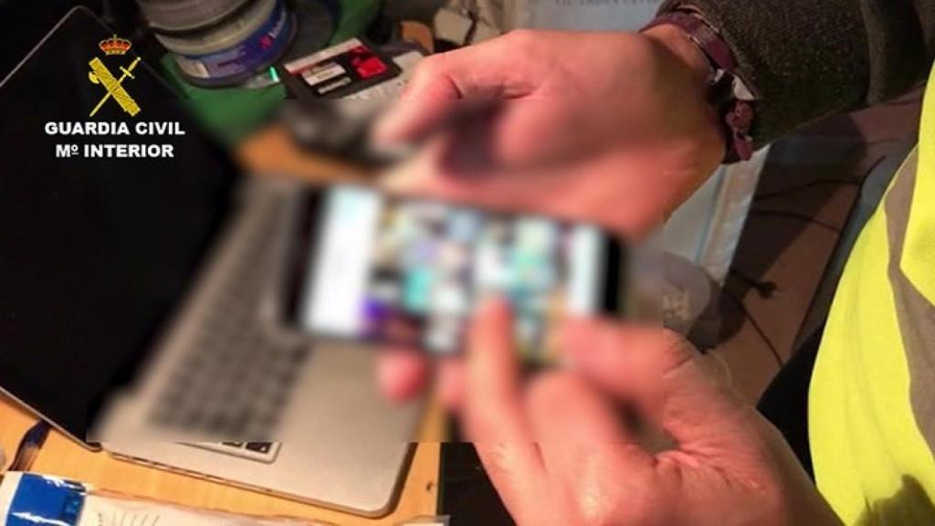 El detenido es un varón de 40 años de edad e informático de profesión.