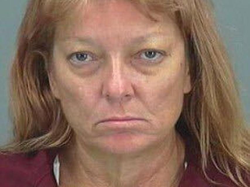 Elaine falleció a causa del golpe de un vehículo cuando conducía su bicicleta.