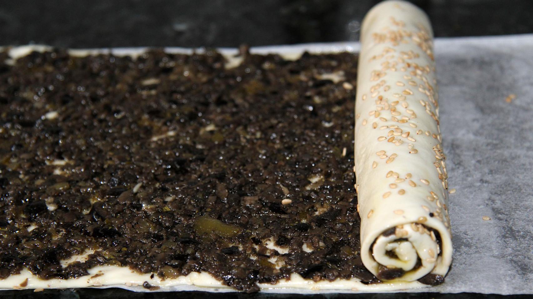 PALMERAS SALADAS CON TAPENADE NEGRO Y PESTO VERDE 12