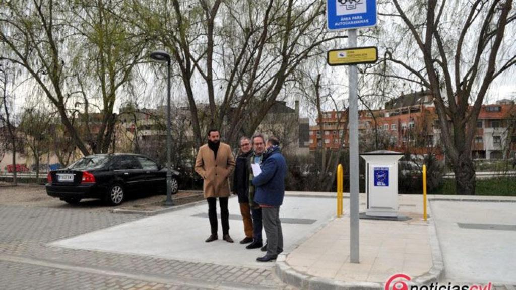 zamora ayuntamiento caravanas parque frontera (2)