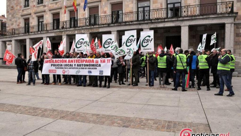 zamora concentracion policia municipal (2)