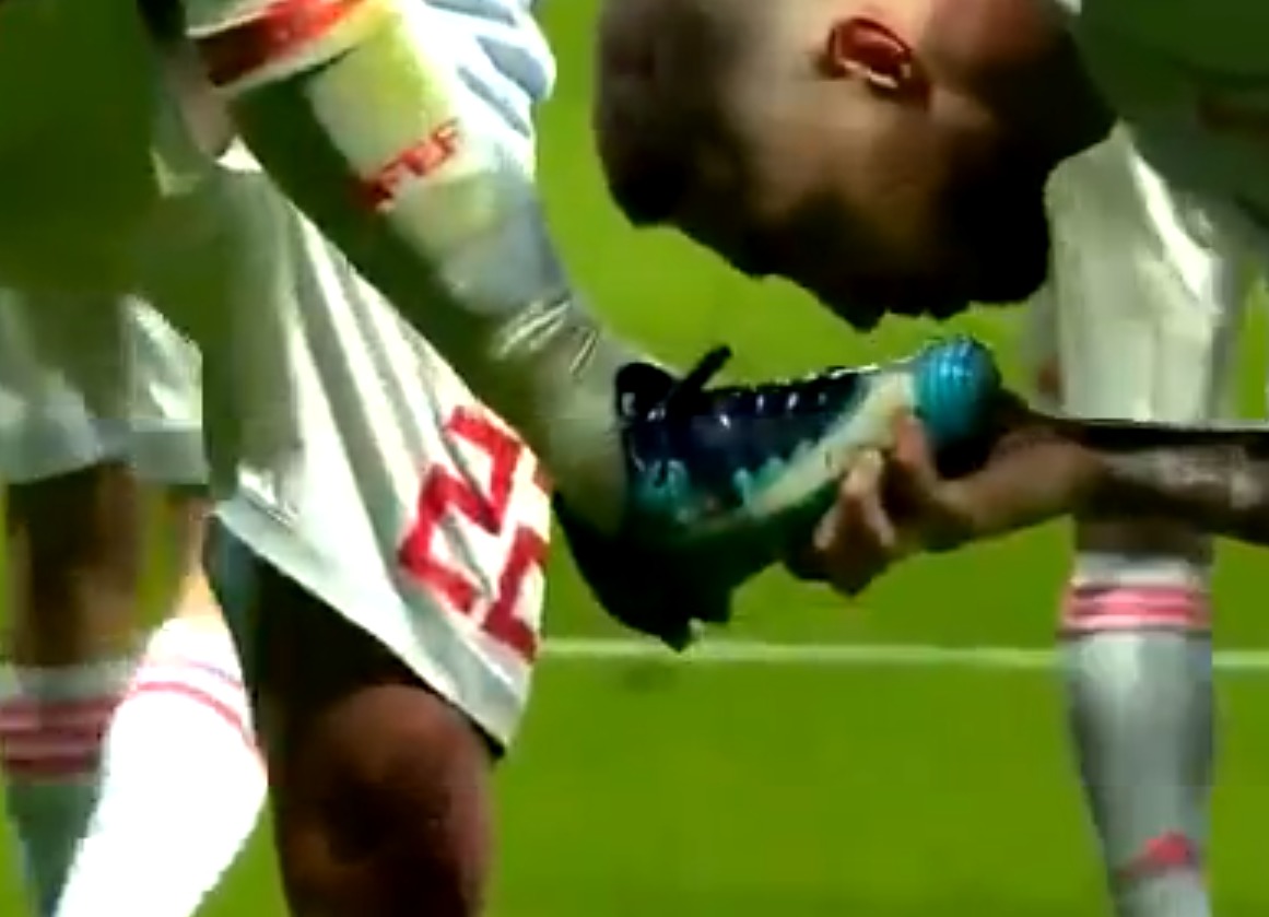 El divertido gesto de Isco a Ramos en la celebración