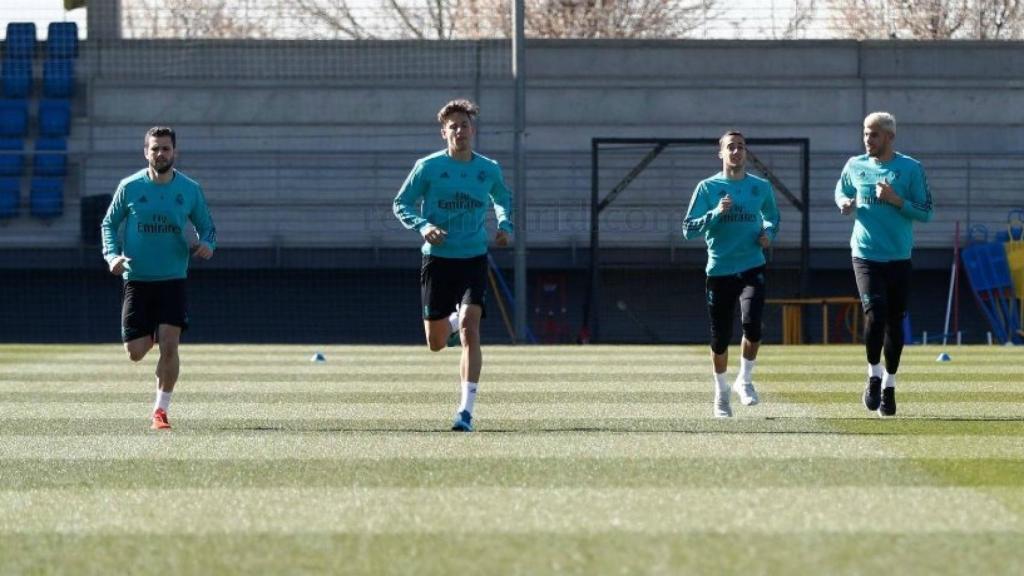 Nacho, Marcos Llorente, Lucas Vázquez y Theo entrenando