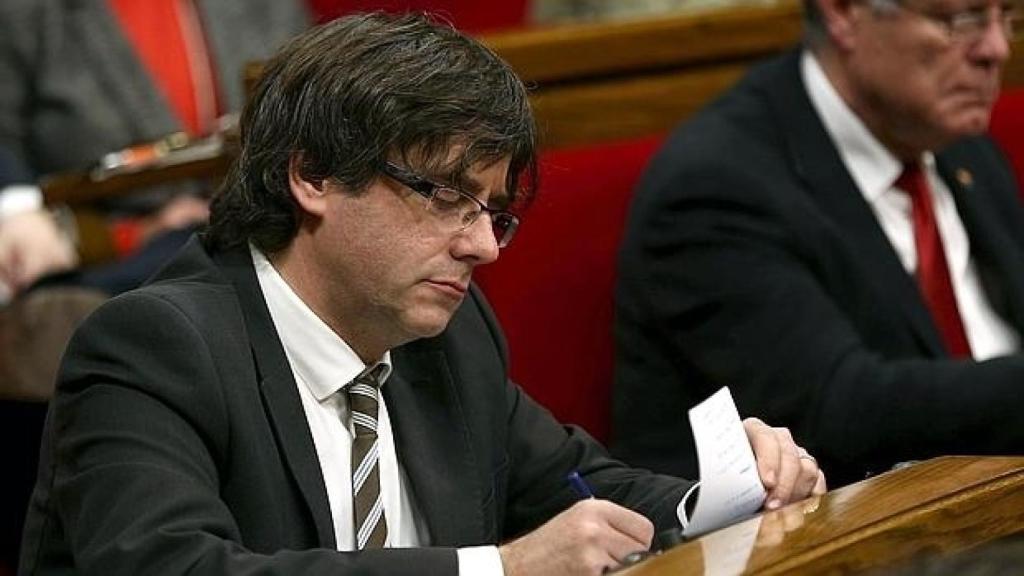 Puigdemont haciendo el test de cultura.