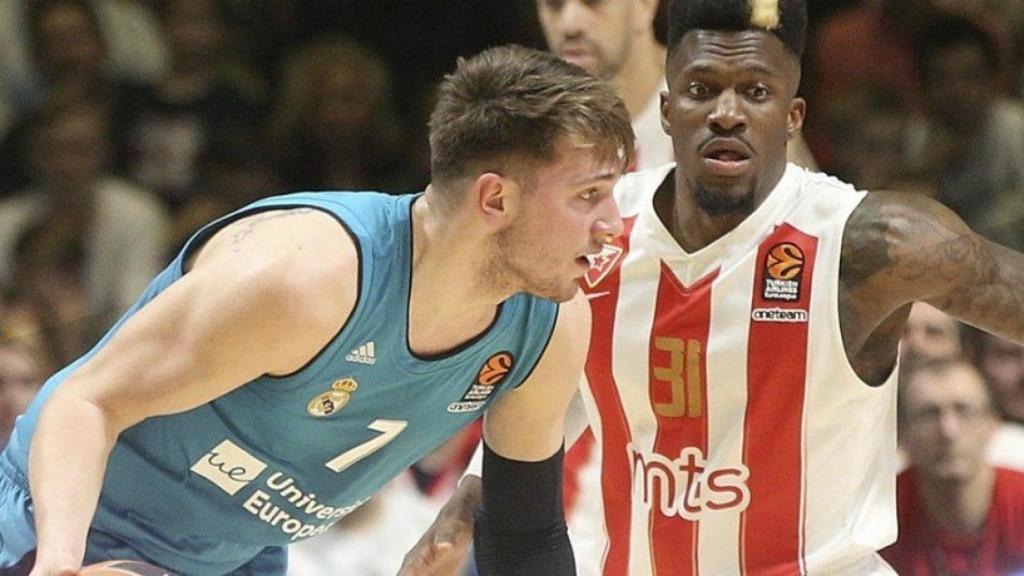 Doncic contra el Estrella Roja. Foto Twitter (@ACBCOM)