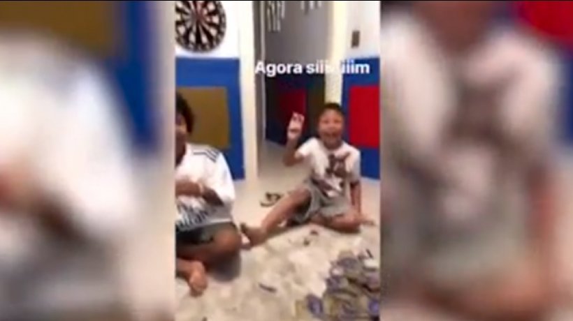 El detalle madridista en la alegría de los hijos de Thiago Silva tras abrir su cromo del Mundial
