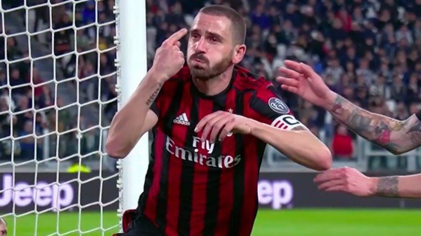 Bonucci celebra contra la Juventus
